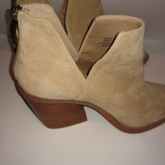Vince Camuto Beige Heeled Boots - Picture 8 of 10